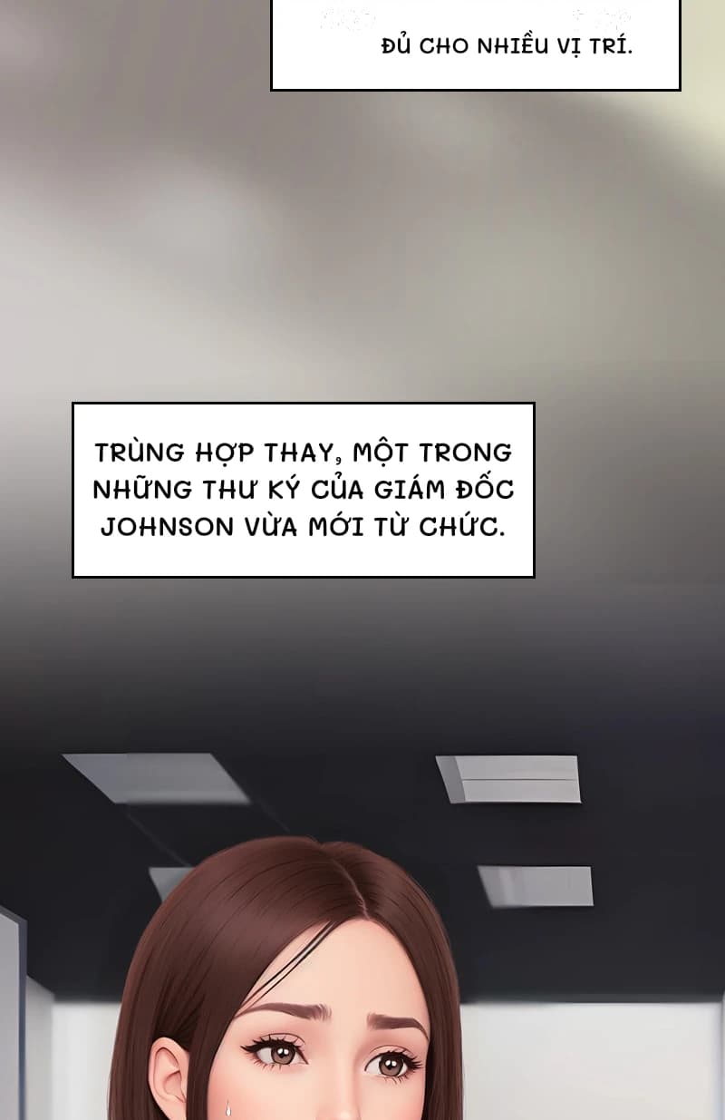 Đủ cho nhiều vị trí.
Trùng hợp thay, một trong những thư ký của giám đốc Johnson vừa mới từ chức.