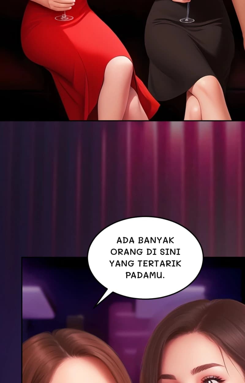 Ada banyak orang di sini yang tertarik padamu.