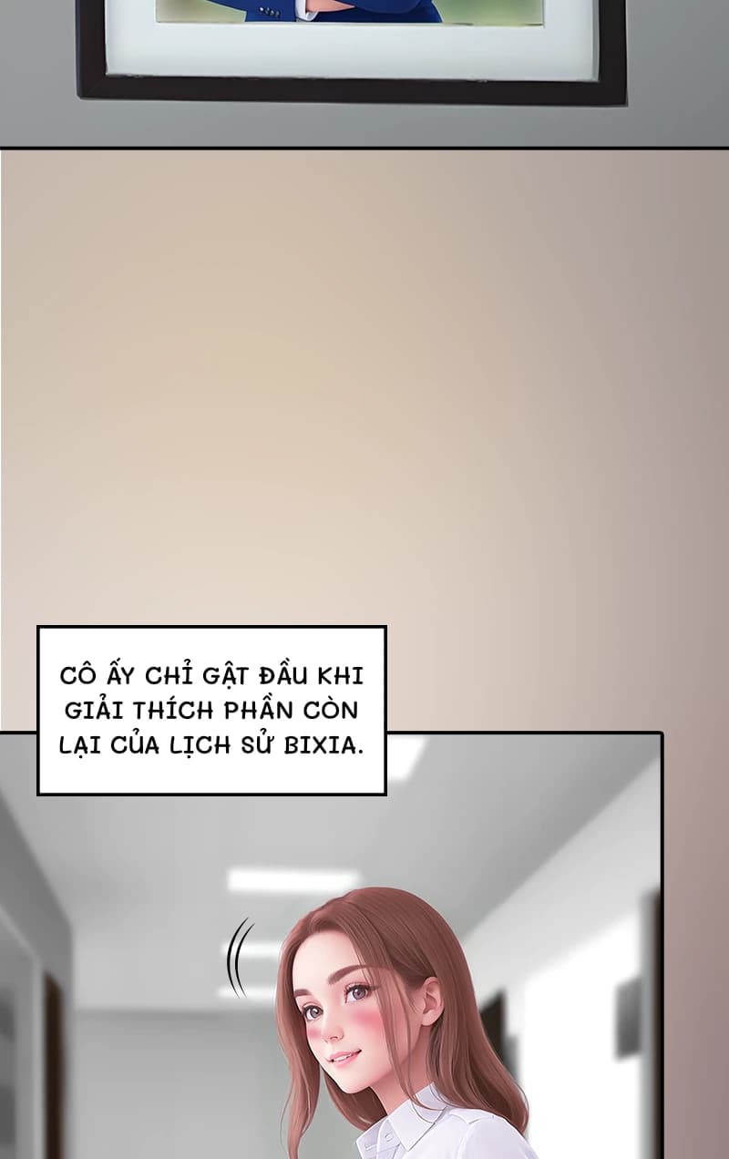 Cô ấy chỉ gật đầu khi giải thích phần còn lại của lịch sử bixia.