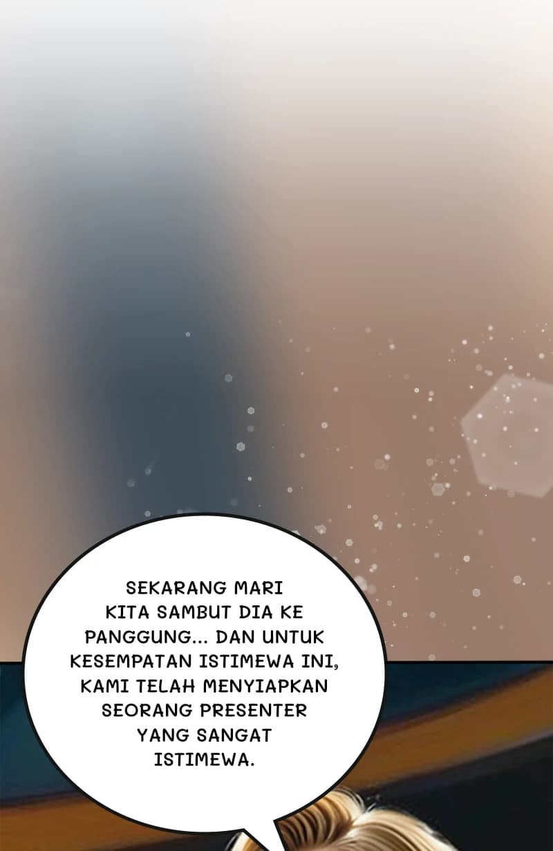 Sekarang mari kita sambut dia ke panggung... Dan untuk kesempatan istimewa ini, kami telah menyiapkan seorang presenter yang sangat istimewa.