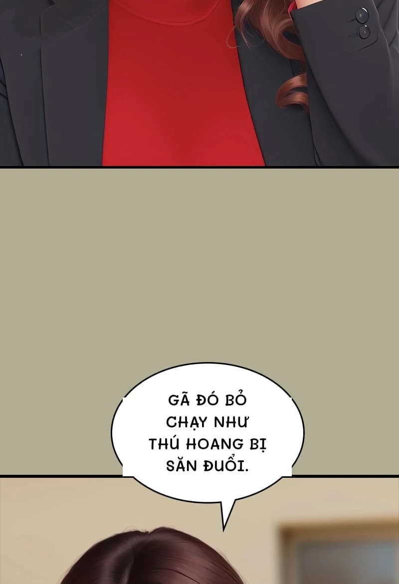 Gã đó bỏ chạy như thú hoang bị săn đuổi.