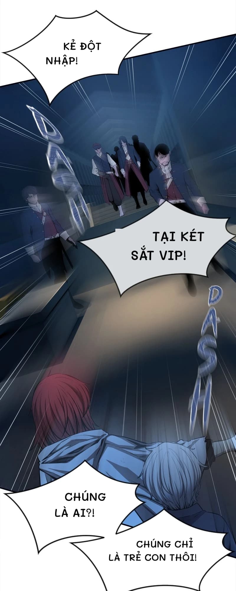 Kẻ đột nhập!
Tại két sắt VIP!
Chúng là ai?!
Chúng chỉ là trẻ con thôi!