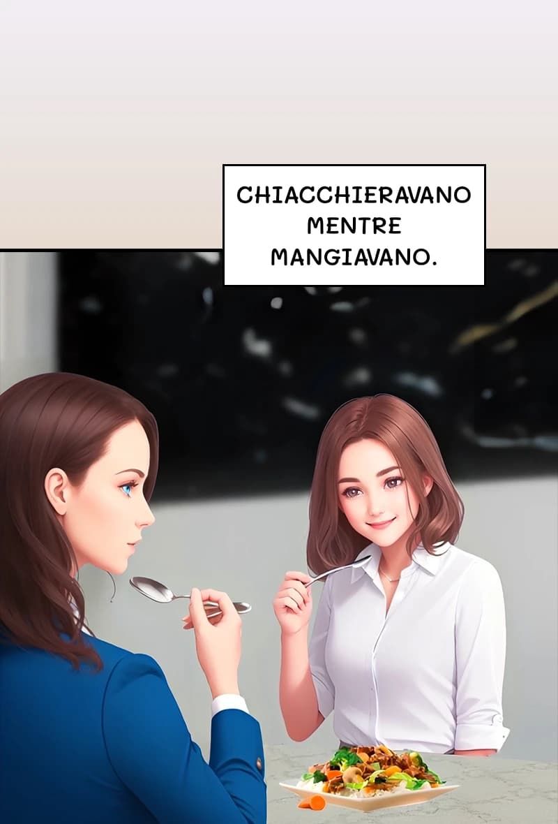 Chiacchieravano mentre mangiavano.