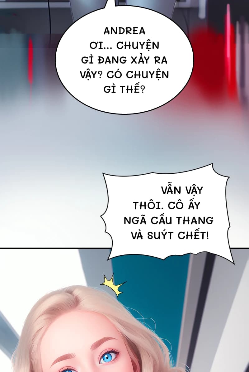 Andrea ơi... Chuyện gì đang xảy ra vậy? Có chuyện gì thế?
Vẫn vậy thôi. Cô ấy ngã cầu thang và suýt chết!